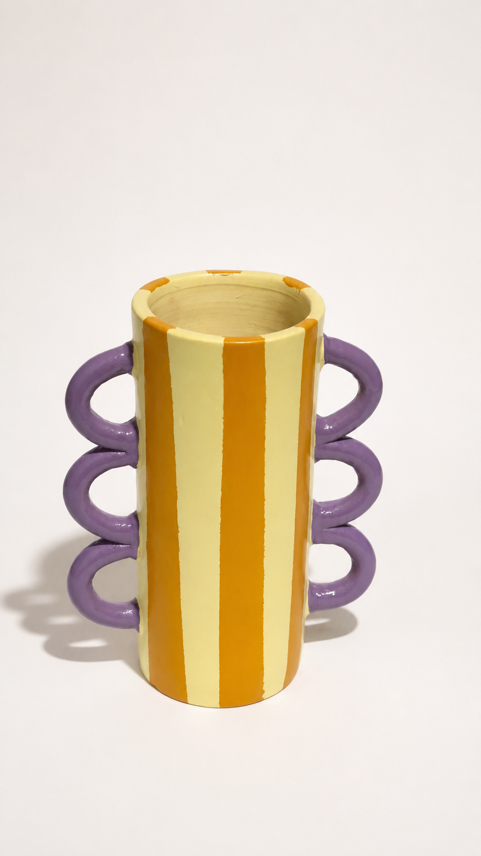 3 handles Vase