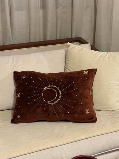 The brown crescent pillow